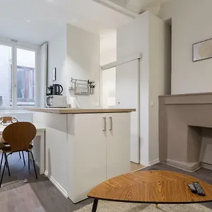 Jusquà 6 Personnes Au Coeur Du Vieux Lyon