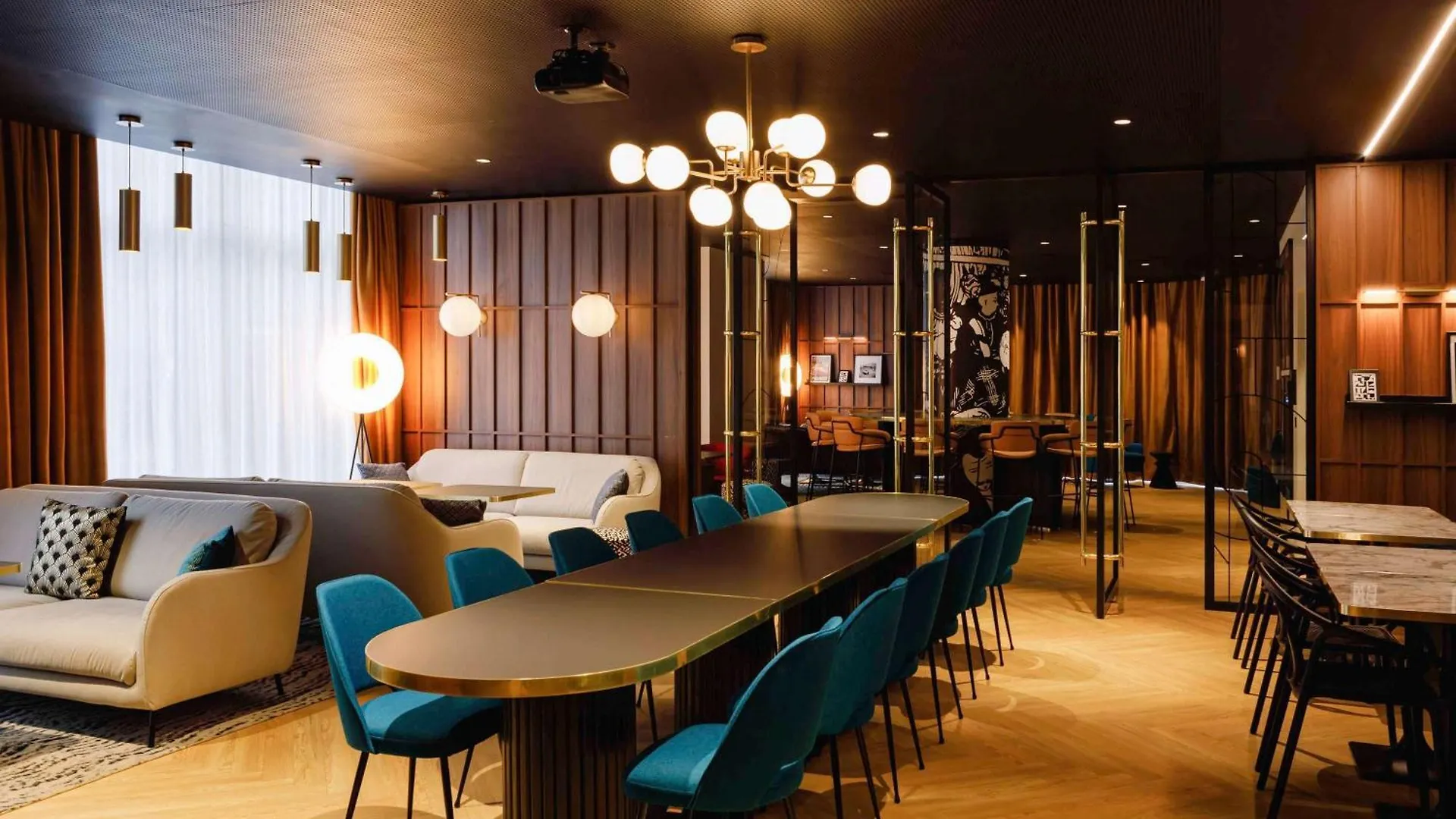 Mercure Lyon Centre Saxe Lafayette 4*,